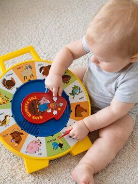 Vintage SEE N' SAY "THE FARMER SAYS" Pull String Sound Toy *WORKS*